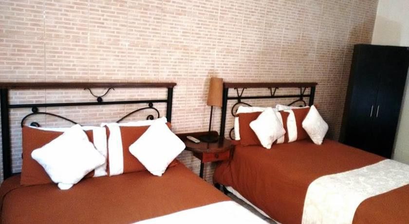 Hotel Casa Blanca Inn Guatemala City Exterior photo